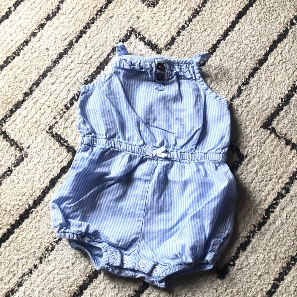 Carter’s romper